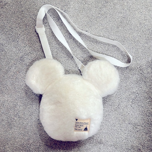 New - Exclusive Tokyo Disneyland White Plushy Mickey Mouse Purse - Picture 1 of 5